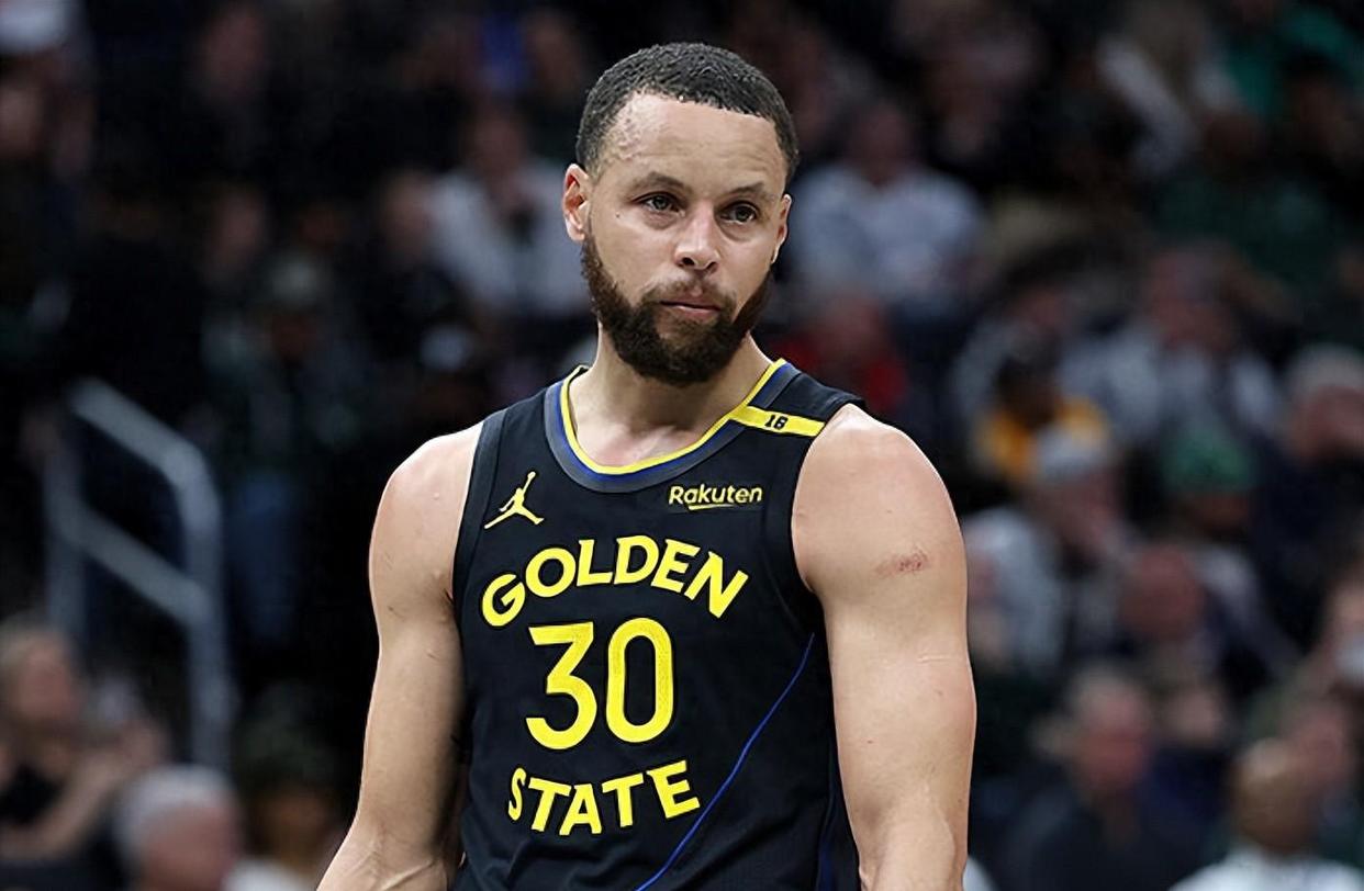 九游体育-比利林恩的中场战事